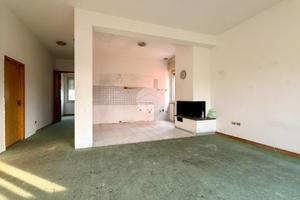 3 LOCALI A CATTOLICA