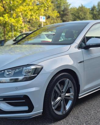 Volkswagen Golf 1.6 TDI 110 CV DSG 5p R-LINE