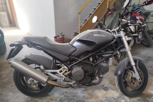 Monster 750 dark carb