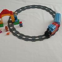 Treno LEGO DUPLO 10507 – Motorizzato, con binari e