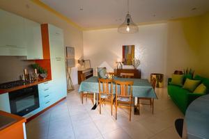 CASA SEMINDIPENDENTE A FRIGNANO
