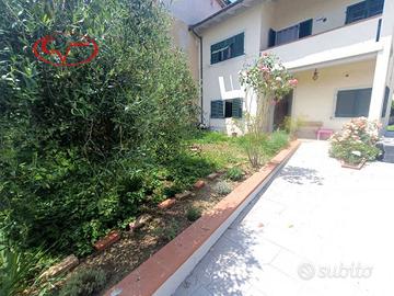 Appartamento di 80 m² con 4 locali a Montevarchi