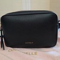 Borsa Coccinelle  in pelle nera nuova