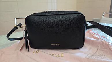 Borsa Coccinelle  in pelle nera nuova