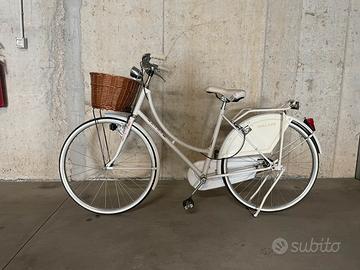 Bici Holland Bianca con cestino city bike vintage
