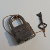 Antico lucchetto