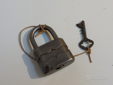 Antico lucchetto