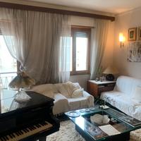 Cagliari, via Castelvi, appartamento luminoso