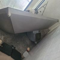 cappa professionale sui 3 metri motore tubi acciai