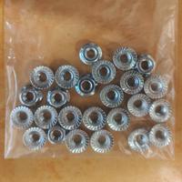 25 dadi esagonali flangiati M6