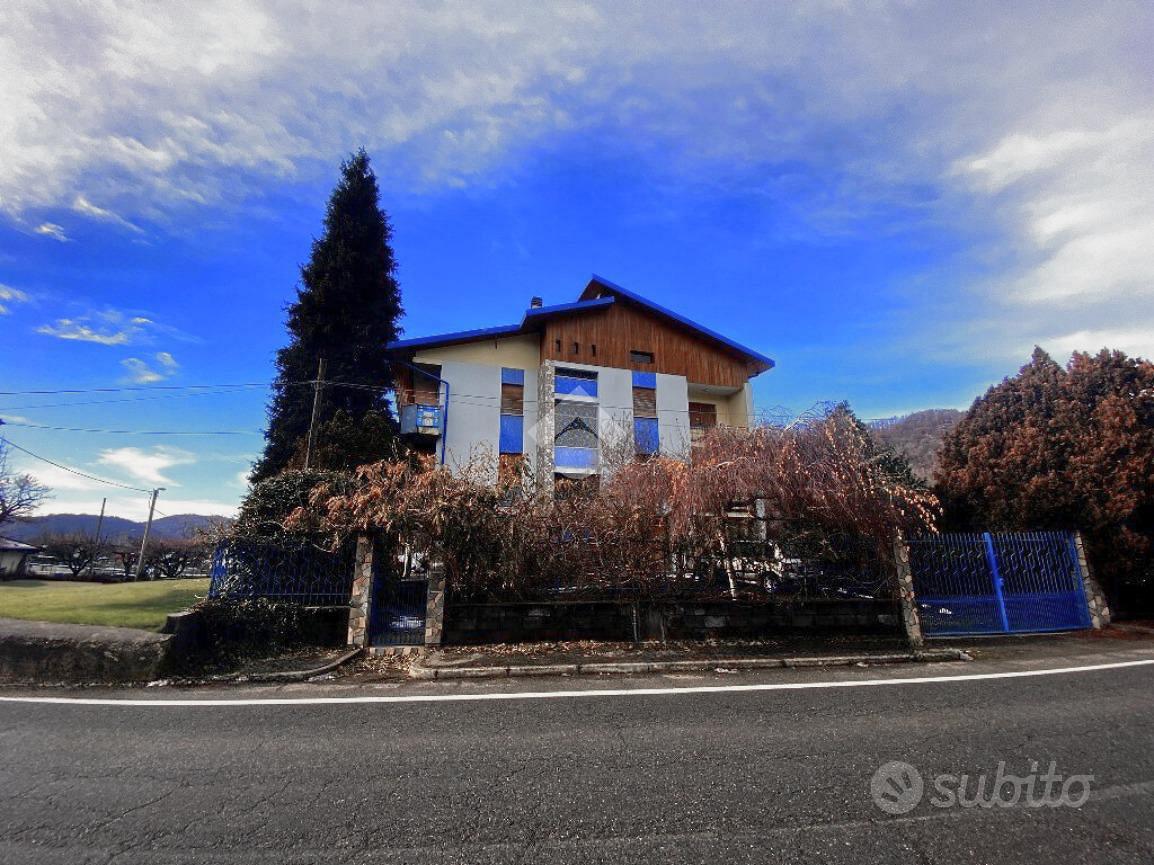 5 LOCALI A VAL DI CHY - Vista 2