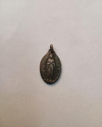 ANTICA MEDAGLIA, MADONNINA in ARGENTO.