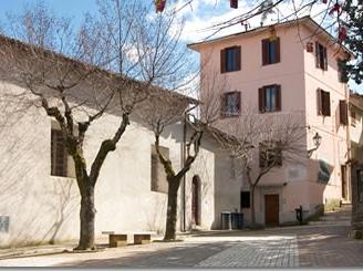 Vende palazzina Saracinesco provincia Roma