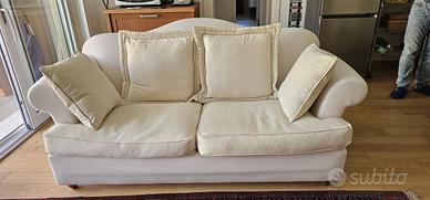 Elegante Divano Design Made in Italy – Struttura d