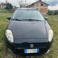 Auto da sistemare