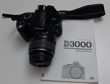 Macchina fotografica Nikon D3000 con obiet. 18-55
