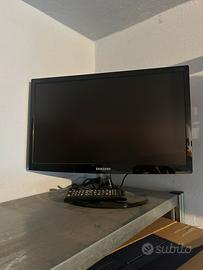 TV SAMSUNG T22C300EW