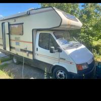 Camper Ford Transit mansardato