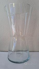 Vaso portafiori in vetro