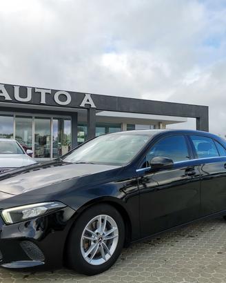 MERCEDES-BENZ A 180 d Automatic Business