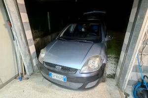  Ford fiesta 2006 1400 disel 