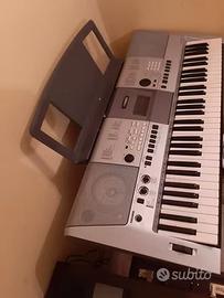 Pianola Yamaha PSR E-413