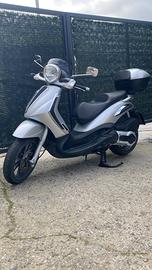 Piaggio beverly 400
