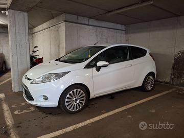 Ford Fiesta 1.4 benzina/neopatentati