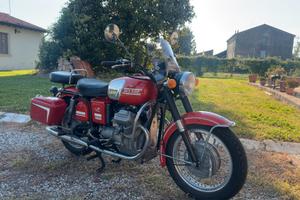 Moto Guzzi V7 iscritta ASI motore km 5000