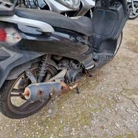 peugeot tweet 125-150  ricambi 