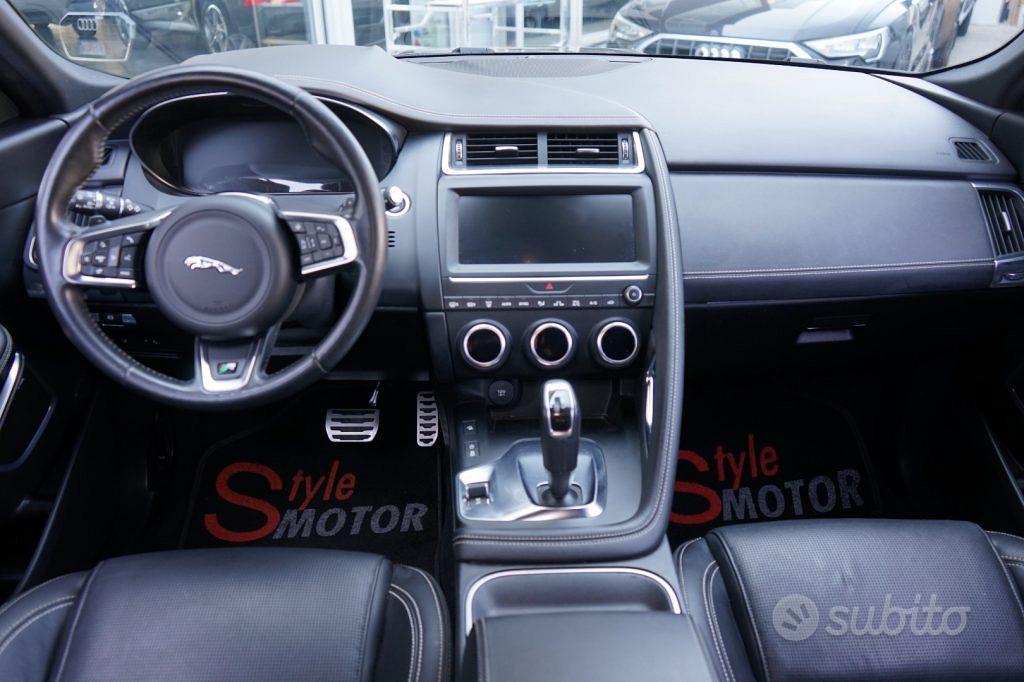Jaguar E-Pace 2021 photo 5