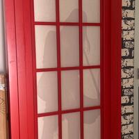 Porte stile Inglese cabina telefonica