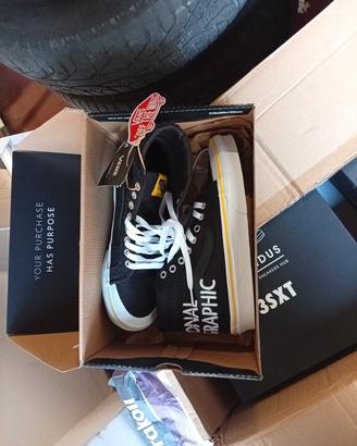 Vans x National Geographic 38.5 numero 