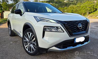 Nissan X-Trail e-Power e-4force 7 posti Bicolore