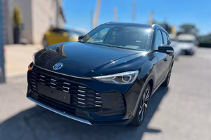 Mg ZS 1.5 Hybrid+ Luxury / 197 CV rottamazione - b