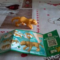 Vari KINDER e Super Hero Girls KINDER