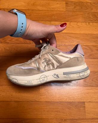 Premiata, donna, n 38
