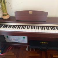 Pianoforte Yamaha Clavinova