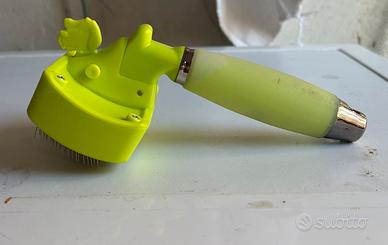 Spazzola per cani autopulente