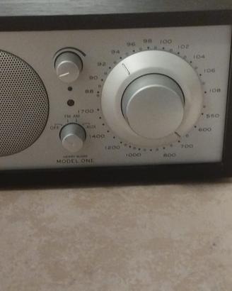 Radio Tivoli Audio modello One BT