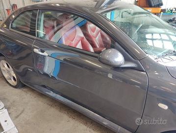 Porta anteriore dx nuda ALFA ROMEO GT del 2004