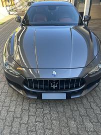 Maserati ghibli v6