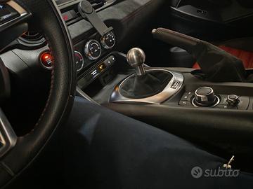 Pomello Mazda mx-5 ND e Fiat Abarth 124 spider