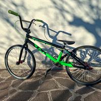 BMX expert race DK Pro 