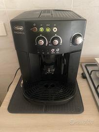 Macchina da caffè De Longhi Magnifica