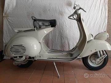 Vespa faro basso vn2t