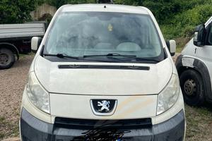 furgone 8 posti