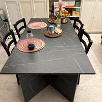 Tavolo - sedie e mobile tv