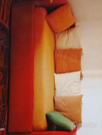 divano letto rosso