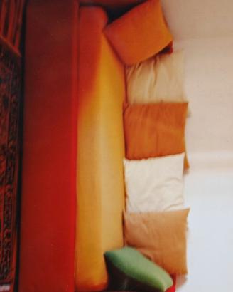 divano letto rosso
